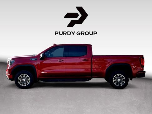 Used 2024 GMC Sierra 1500 AT4 w/ Technology Package AWD/4WD image 4