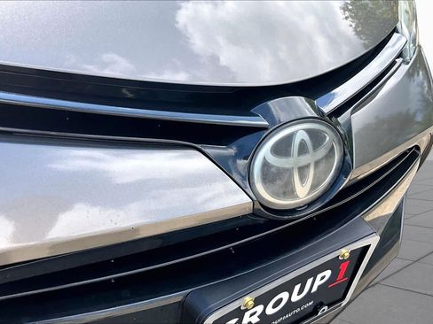 Used 2018 Toyota Corolla LE FWD image 28