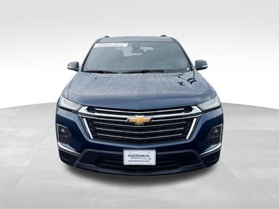 Used 2023 Chevrolet Traverse LT
