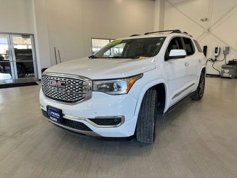 Used 2019 GMC Acadia Denali image 12