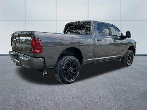 Used 2026 RAM 2500 Laramie AWD/4WD image 5