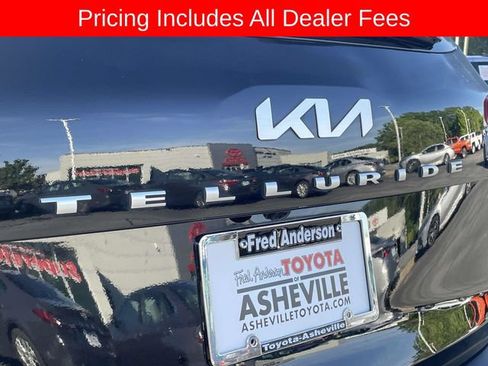 Used 2022 Kia Telluride S AWD/4WD image 12