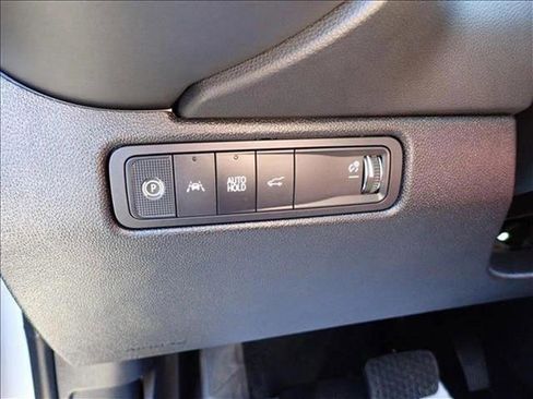 New 2025 Chevrolet Equinox EV RS image 15