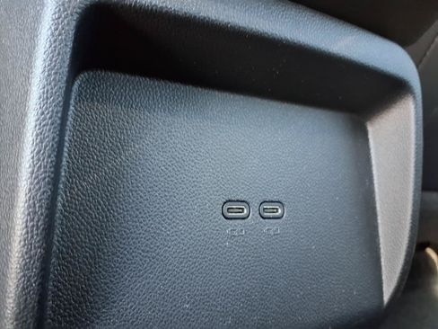 Used 2025 Chevrolet Equinox EV LT w/ Convenience Package FWD image 18