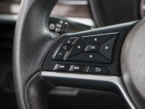 Used 2024 Nissan Altima 2.5 SV image 13