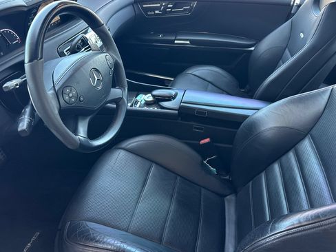 Used 2013 Mercedes-Benz CL 63 AMG image 10