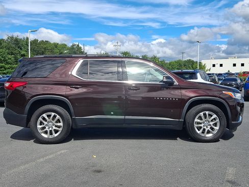 Used 2021 Chevrolet Traverse LT AWD/4WD image 7