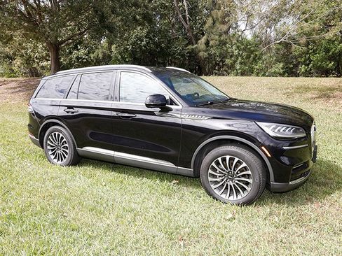 Used 2024 Lincoln Aviator Reserve image 2