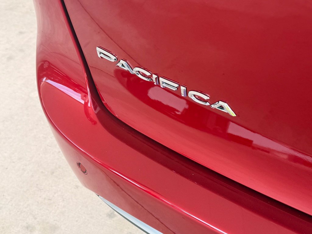 New 2027 Chrysler Pacifica Select w/ Family Tech Group FWD image 33