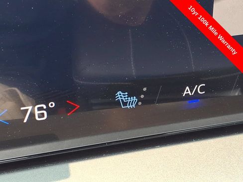 New 2026 Chevrolet Traverse LT w/ Sun and Wheel Package FWD image 22