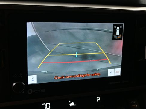 Used 2022 Toyota Tundra SR5 w/ Convenience Package image 13