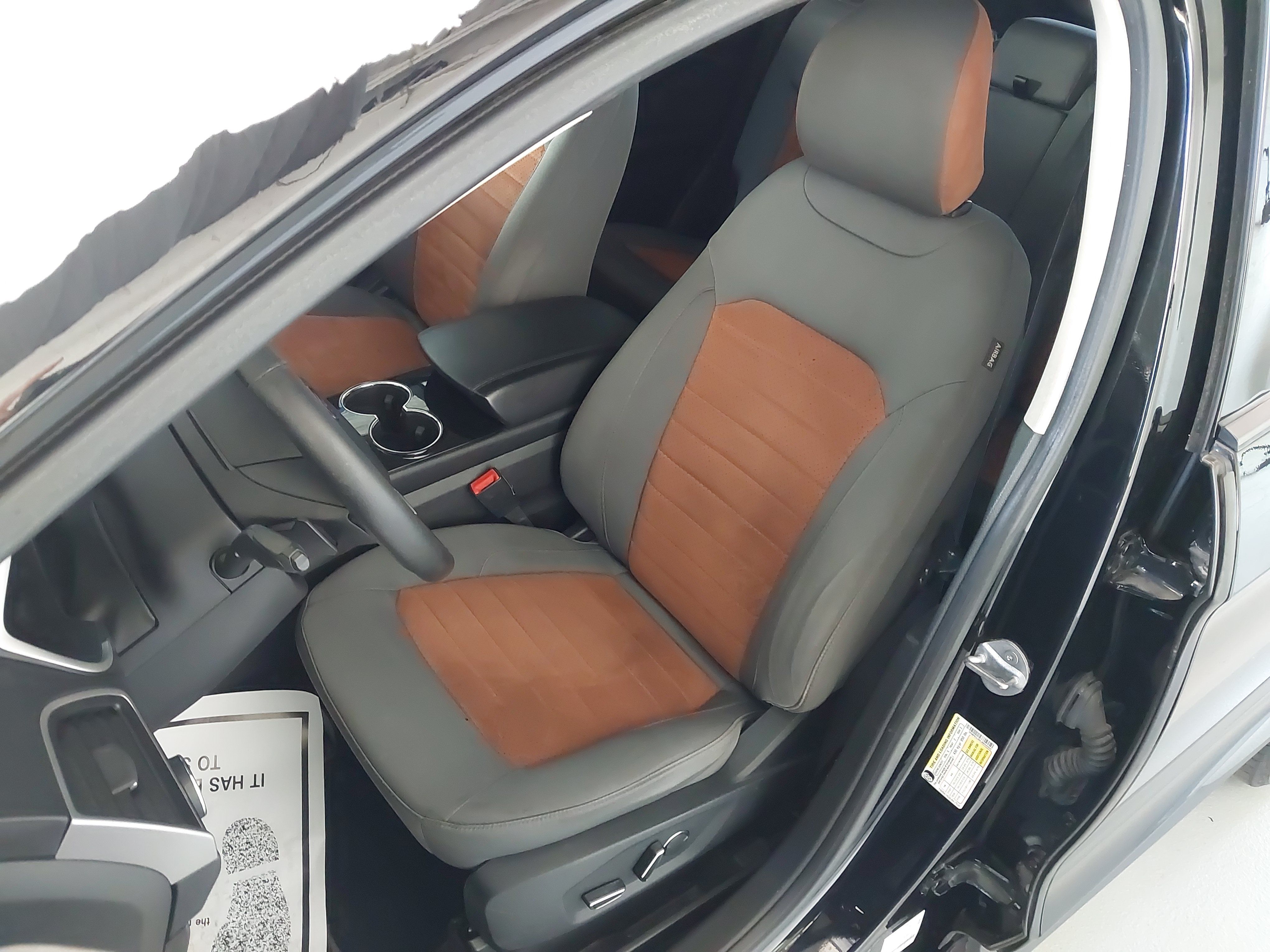 Used 2018 Ford Edge SEL w/ Equipment Group 201A FWD image 23