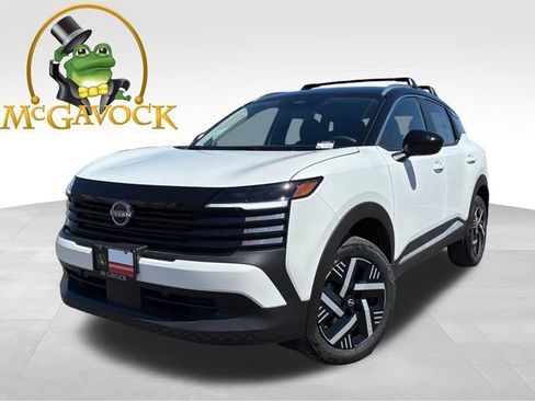 New 2026 Nissan Kicks SV w/ Charging Package FWD image 1