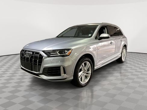 Used 2022 Audi Q7 3.0T Premium Plus w/ Premium Plus Package AWD/4WD image 7