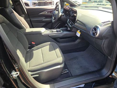 New 2026 Chevrolet Equinox EV LT FWD image 8