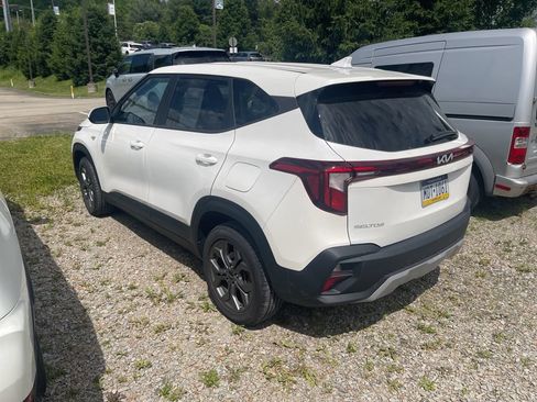 Certified 2024 Kia Seltos LX AWD/4WD image 3