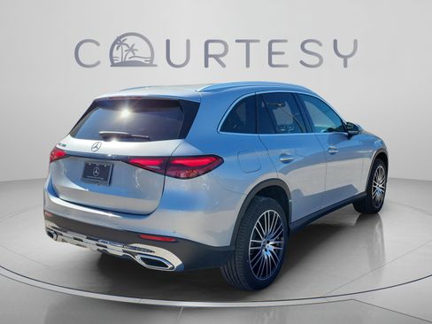 Certified 2026 Mercedes-Benz GLC 300 image 4
