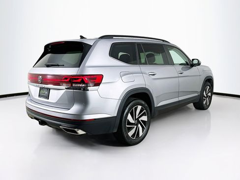 Used 2025 Volkswagen Atlas SE image 9