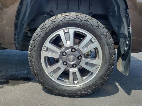 Used 2021 Toyota Tundra 1794 Edition AWD/4WD image 7