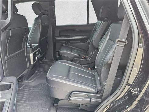 Used 2020 Ford Expedition XLT w/ Equipment Group 202A RWD image 19