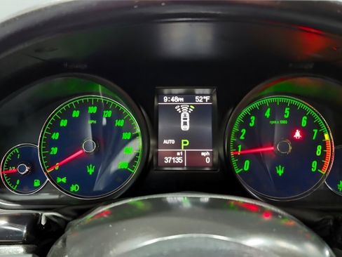 Used 2014 Maserati GranTurismo Convertible image 15