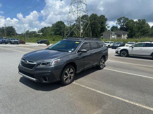 Used 2021 Subaru Outback Limited AWD/4WD image 1