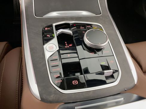 New 2026 BMW X7 M60i image 15