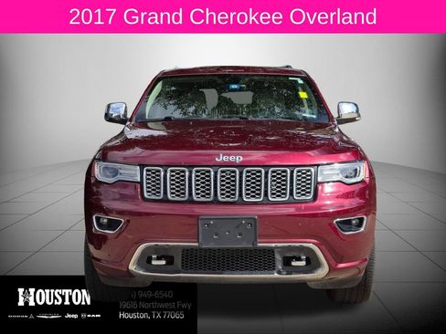 Used 2017 Jeep Grand Cherokee Overland AWD/4WD image 2