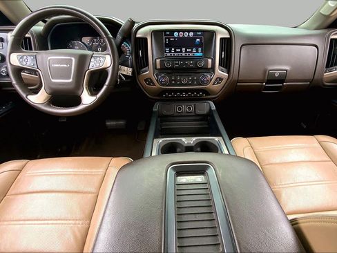 Used 2017 GMC Sierra 1500 Denali w/ Denali Ultimate Package AWD/4WD image 16