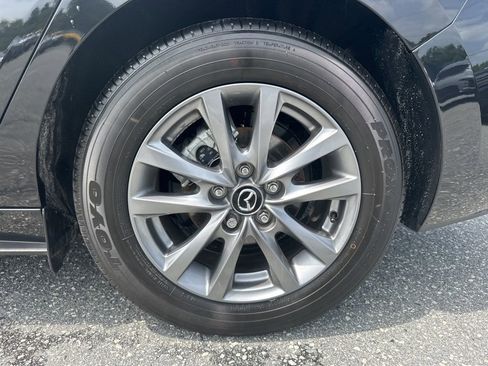 Used 2024 MAZDA MAZDA3 s image 27