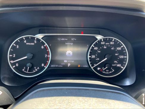 Used 2025 Nissan Rogue SV AWD/4WD image 25