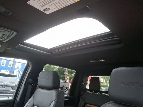 Used 2024 GMC Sierra 2500 AT4 w/ AT4 Premium Plus Package image 14