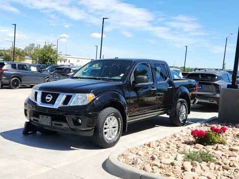 Used 2015 Nissan Frontier SV w/ SV Value Truck Package AWD/4WD image 1