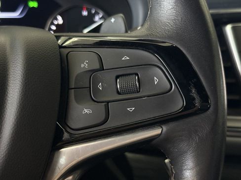 Used 2024 Buick Enclave Premium image 52