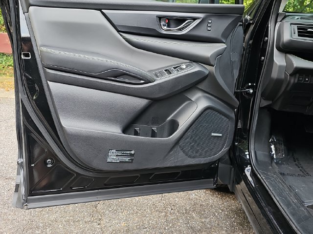 Used 2023 Subaru Ascent Onyx Edition Limited AWD/4WD image 8