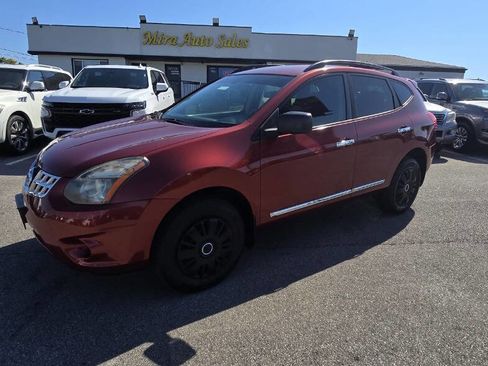 Used 2014 Nissan Rogue S w/ Convenience Package image 49