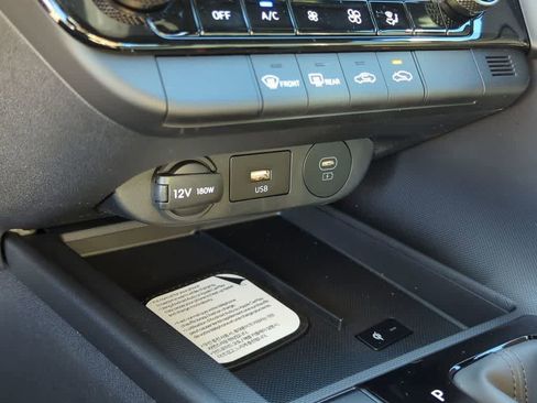 New 2026 Hyundai Elantra Sport FWD image 33