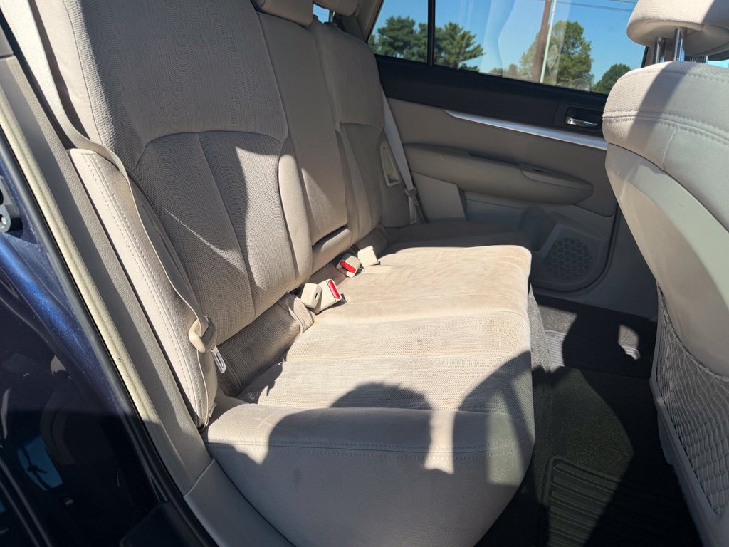 Used 2014 Subaru Outback 2.5i Premium AWD/4WD image 10