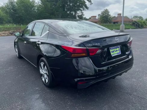 Used 2024 Nissan Altima 2.5 S FWD image 7