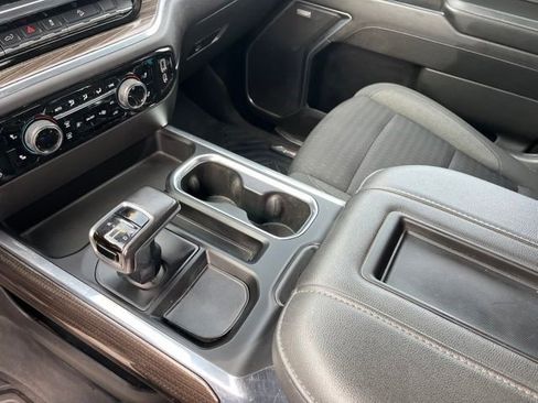 Used 2022 Chevrolet Silverado 1500 LT Trail Boss w/ Convenience Package II AWD/4WD image 24