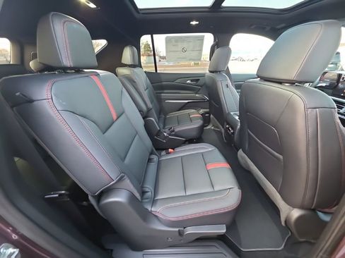 New 2026 Chevrolet Traverse RS image 16