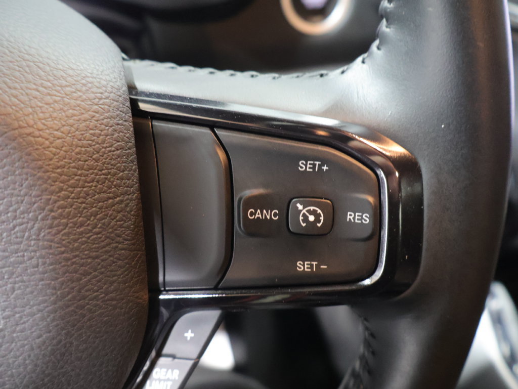 Used 2024 RAM 1500 Big Horn AWD/4WD image 36