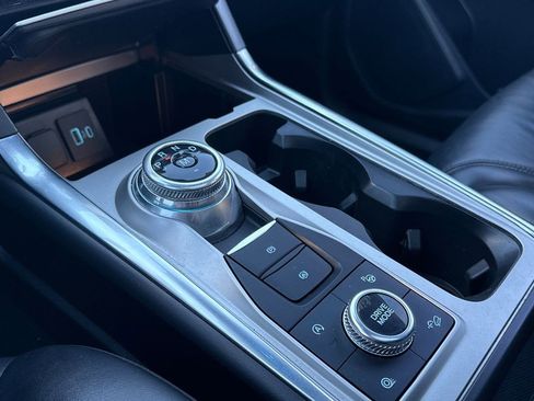 Used 2021 Ford Explorer Platinum w/ Equipment Group 601A image 34