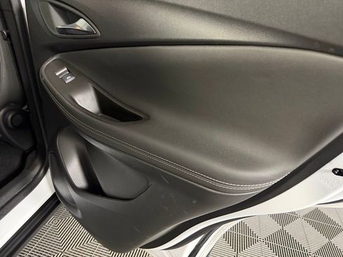 Used 2024 Buick Encore GX Preferred image 28