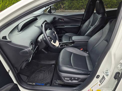 Used 2019 Toyota Prius Prime Premium FWD image 20