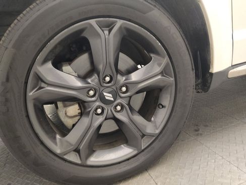 Used 2020 Dodge Journey Crossroad w/ Popular Equipment Group image 31