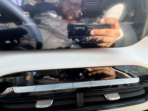 New 2026 Buick Enclave Avenir w/ Super Cruise Package image 16