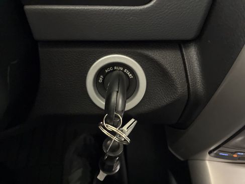 Used 2020 RAM 1500 Classic SLT w/ Luxury Group image 20