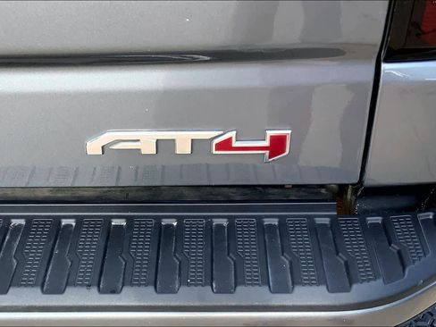 Used 2019 GMC Sierra 1500 AT4 w/ AT4 Premium Package AWD/4WD image 10