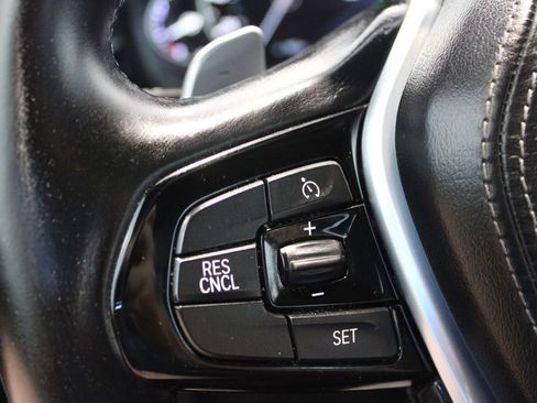 Used 2018 BMW 530i xDrive AWD/4WD image 21